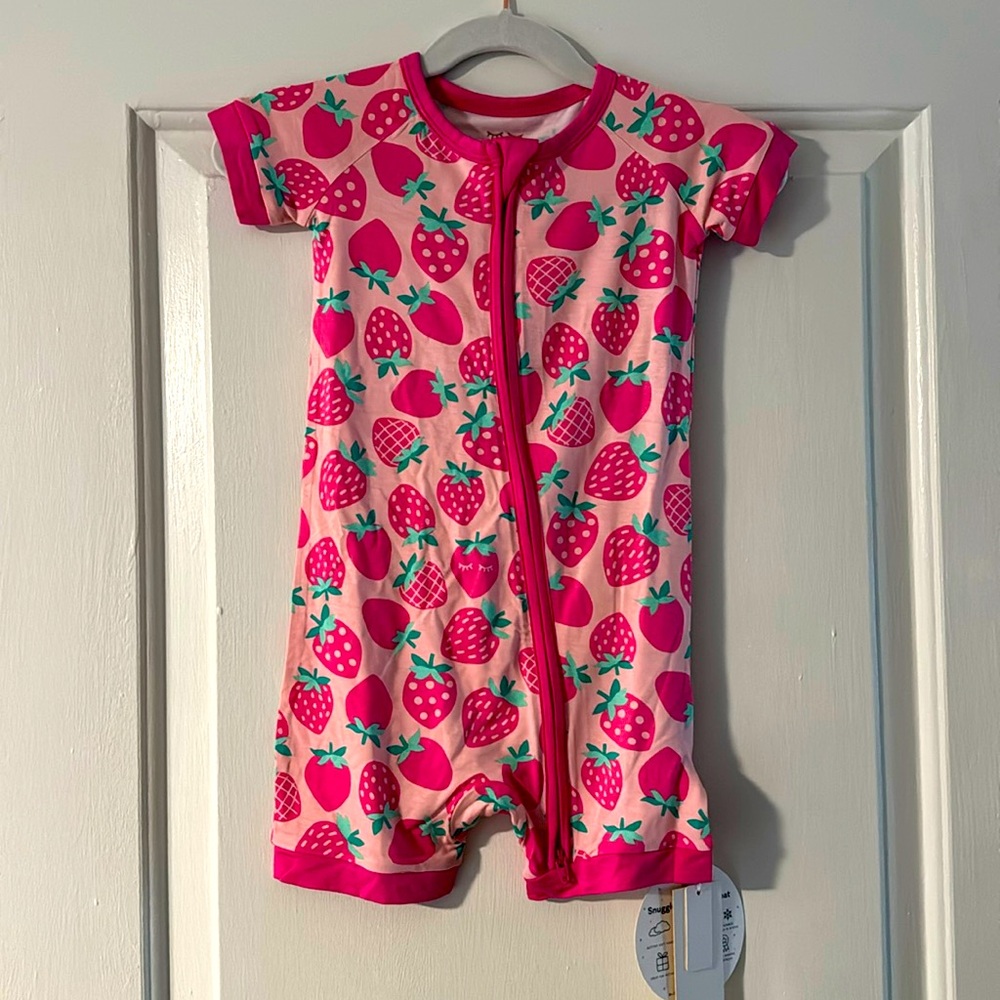 Little Sleepies Sweet Strawberries Shorty Zippy
Size: 18-24 months